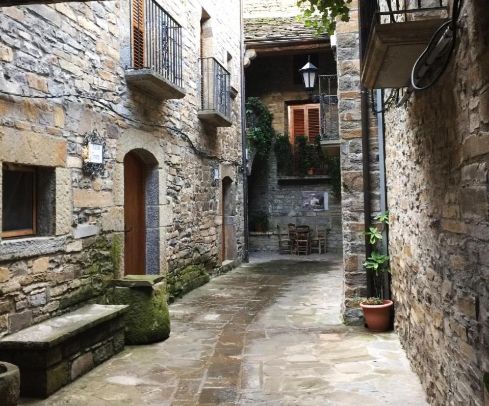 El Pueyo de Araguás Casa Encuentra, En El Pirineo Al Lado De Ainsa 게스트하우스 외부 사진